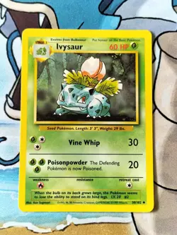 Ivysaur - 30/102 Base Set Uncommon - Pokemon Card - Image 1