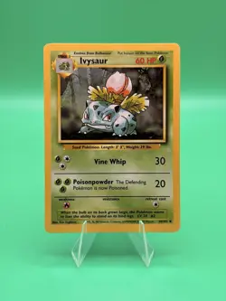 Pokemon Ivysaur Card 30/102 Base Set - Image 1