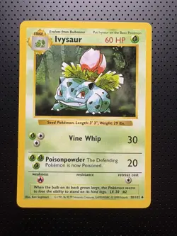 Ivysaur SHADOWLESS Base Set 30/102 Pokemon Card - LP - Image 1