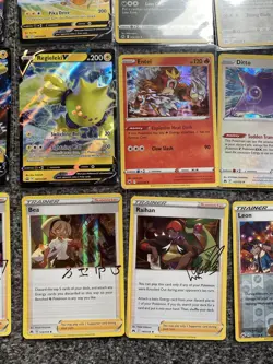 Pokemon TCG: Crown Zenith V & Holos Bundle: Total 34 Cards Pikachu Eevee Etc - Image 3