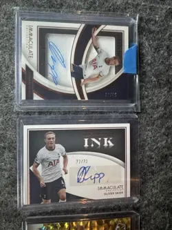 Lot of 13 Oliver Skipp Cards, autos, Rookies, And Prizm Rainbow- Tottenham - Image 2