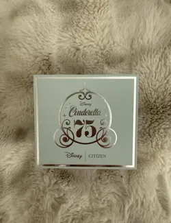 Citizen Women's Disney Cinderella 75th Anniversary Watch and Pin Set #160 NEW - Image 3
