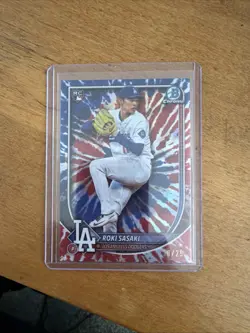 2025 Bowman Chrome - Roki Sasaki #12 Rookie Color Run Variation /25 (RC) - Image 2