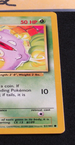 KOFFING- 51/102 Pokemon Card - Unlimited Edition -4th print 1999/2000- NM - Image 3