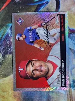 2025 Topps Chrome Platinum #494 Ivan Rodriguez Topps Refractors #/499 Rangers - Image 1