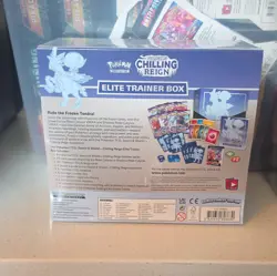 Pokemon TCG Chilling Reign Elite Trainer Box English 2021 65 Cards 6+ - Image 2