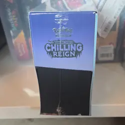 Pokemon TCG Chilling Reign Elite Trainer Box English 2021 65 Cards 6+ - Image 3