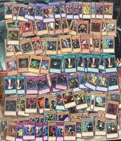1000+ Yu-Gi-Oh! Card Lot Bulk Collection Vintage GX DM Commons Uncommons - Image 1