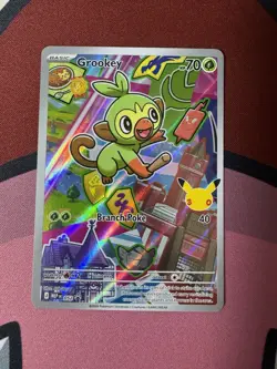 POKEMON - Grookey 052 | First Partner Illustration Collection (Series 2) - Image 1