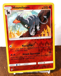 POKEMON HOUNDOOM 46/214 REVERSE HOLO RARE LOST THUNDER LP - Image 1