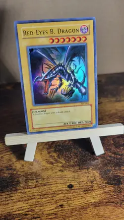 Yugioh Red-Eyes Black B Dragon SDJ-001 Ultra Rare Unlimited LP - Image 1
