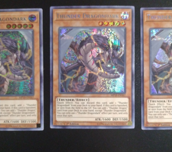 x3 Thunder Dragondark NM! Prismatic Secret Rare 1st Edition MP19-EN167 Yugioh - Image 3