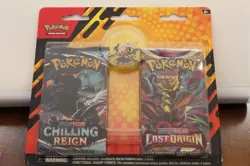 Pokemon cards (Sword and Shield-Chilling Reign and Lost Origin) + Darkrai Pin - Image 1