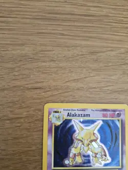 Pokemon Alakazam TCG Base Set Holo Unlimited Rare Card 1/102 MP - Image 2