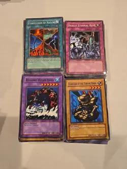 Yugioh Vintage MP Condition Common Lot 150+ Cards - Image 1