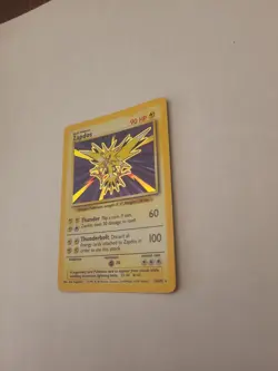 Zapdos Holo Rare 16/102 1999 Base Set Unlimited WOTC Pokemon card Near Mint - Image 3