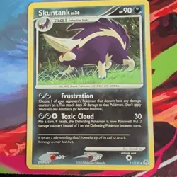 The Pokemon Company Skuntank 15/130 Diamond & Pearl Holo Rare English 2007 90HP - Image 1