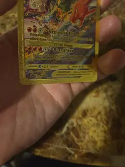 2022 Pokemon Charizard V Star Gold Medallion Limited Edition SWSH262 Promo RARE - Image 2