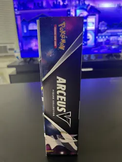 Pokemon TCG - Arceus V Figure Collection - New & Sealed - Image 3