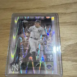 Topps 2025 Chrome Rookie Ben Rice New York Yankees #139 Baseball MLB - Image 1