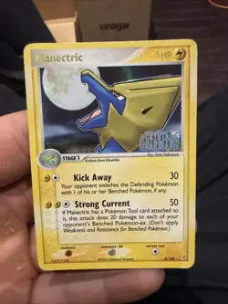 Manectric 8/100 Holo Rare EX Crystal Guardians Hp Pokemon Card - Image 1