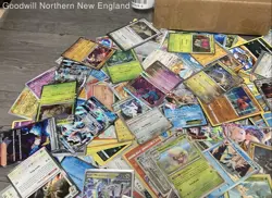 2.5LB Lot of Various Mixed Assorted Pokemon Cards TCG CCG Trading Cards - Image 2