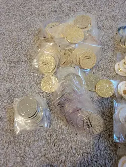 Huge Lot Of Pokemon Metal Dice, Coins, And Condition Markers. - Image 4