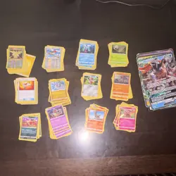 Huge Pokemon lot 500+ cards. - Image 1