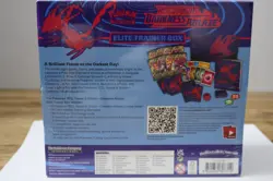 Pokemon TCG Sword & Shield Darkness Ablaze Elite Trainer Box English 2020 - Image 2