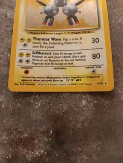 Pokemon TCG Magneton 009/102 Base Set Holo 1999 Wizards 60 HP Stage 1 - Image 3