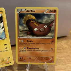 3x Stunfisk Pokemon cards - 2011 & 2013 - LP - Free postage - Noble victories - Image 2