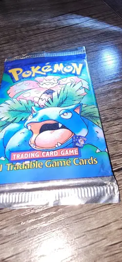 Rare 1999 Pokemon Base Set Booster Pack with Shadowless pack indicators - Image 5