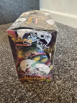 Vivid Voltage Booster Box 36 Packs New Sealed Pokemon TCG Sword And Shield - Image 3