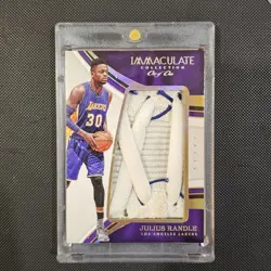2016-17 Panini Immaculate Collection Laces Julius Randle Game Worn One of one - Image 1