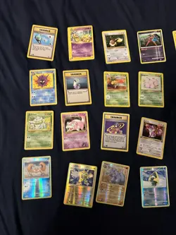 Lot Of 20 POKEMONTCG CARDS - Image 2
