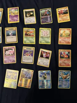 Lot Of 20 POKEMONTCG CARDS - Image 3