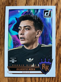 2026 GILBERTO MORA DONRUSS ROAD TO FIFA WORLD CUP 26 ROOKIE KINGS CARD#10 MEXICO - Image 1