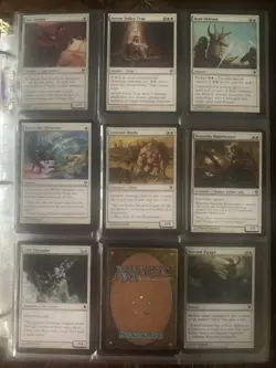 Binder of Magic The Gathering MTG Cards Collectible Card Game 2009 Bulk Lot #6 - Image 1