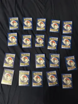Lot Of 20 POKEMONTCG CARDS - Image 4