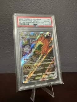 Pokemon 2022 SWSH262 FA/Charizard VSTAR PSA 10 - Image 1