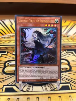 Yugioh Leitende Quem die Tugendhafte RA04-DE043 Ultra Rare - Image 1