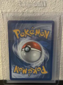 Pokemon TCG Pikachu V 170/185 Swsh04 Vivid Voltage Ultra Rare Holo EN HP190 - Image 2