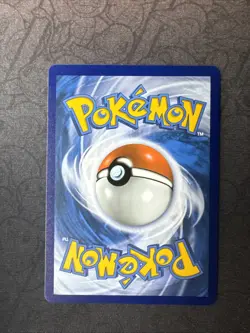Umbreon Star 17/17 Celebrations: Classic Collection Holo Pokemon - Image 2