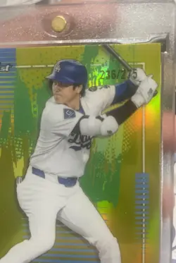 2026 Topps Finest - RARE Yellow Refractor 197/275 - Shohei Ohtani - Image 2