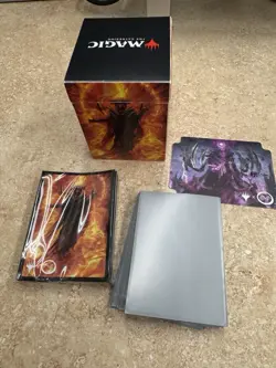 Ultra Pro Sauron LotR Magic: The Gathering Deckbox and Sleeves - Image 2