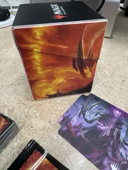 Ultra Pro Sauron LotR Magic: The Gathering Deckbox and Sleeves - Image 5