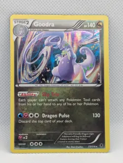 GOODRA (COSMOS HOLO) 077/119 P BLISTER EXCLUSIVES POKEMON NEAR MINT - Image 1