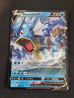 Pokemon TCG Gyarados V Evolving Skies 028/203 Holo Ultra Rare NM - Image 1