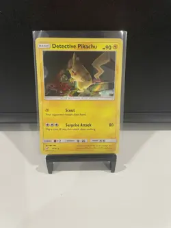 Pokemon TCG - Detective Pikachu - Detective Pikachu 10/18 Holo - MP - Image 1