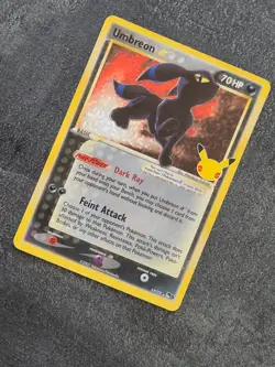 Umbreon Gold Star 17/17 Celebrations: Classic Collection Pokemon EXC - Image 3
